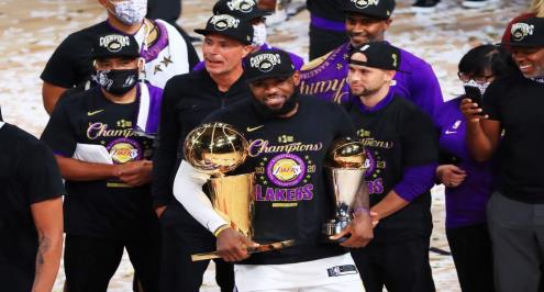 من أجل كوبي.. ليبرون جيمس يعيد الليكرز على عرش الـ"NBA"